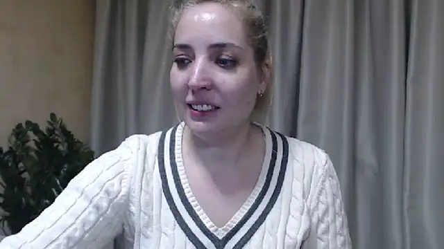 Snapshot of sweetpussy chatting on 02/27/26, 12:22 sweetpussy online show from 02/27/26, 12:22