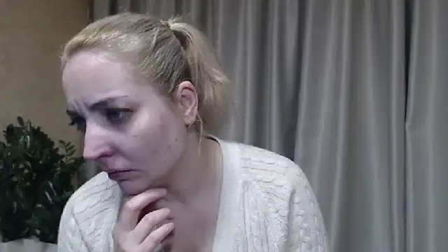 Snapshot of sweetpussy chatting on 02/20/26, 06:32 sweetpussy online show from 02/20/26, 06:32