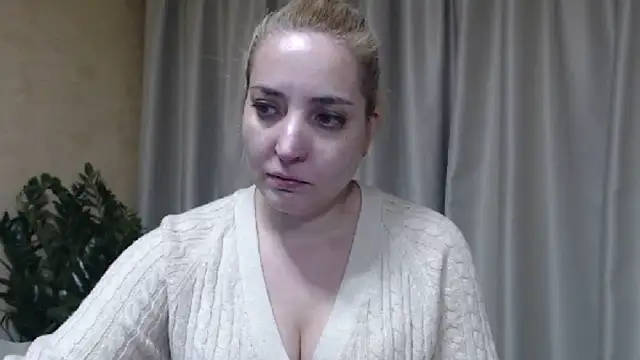 Snapshot of sweetpussy chatting on 03/03/26, 03:30 sweetpussy online show from 03/03/26, 03:30