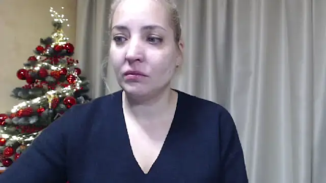 Snapshot of sweetpussy chatting on 12/22/25, 05:13 sweetpussy online show from 12/22/25, 05:13