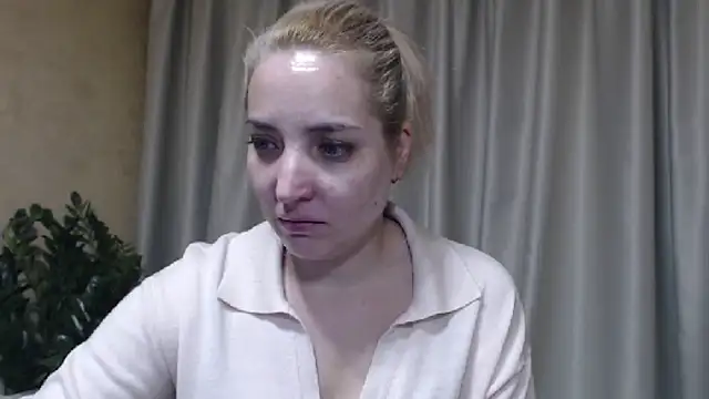 Snapshot of sweetpussy chatting on 02/24/26, 01:45 sweetpussy online show from 02/24/26, 01:45