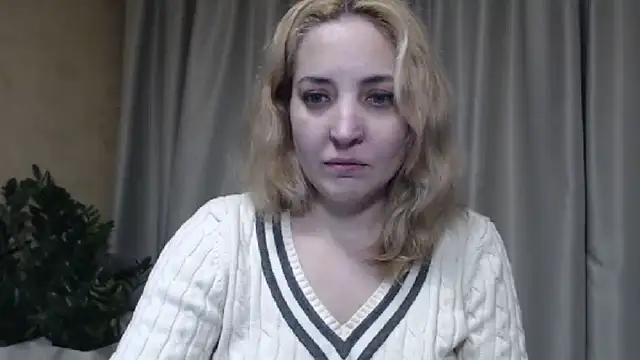 Snapshot of sweetpussy chatting on 02/03/26, 04:12 sweetpussy online show from 02/03/26, 04:12