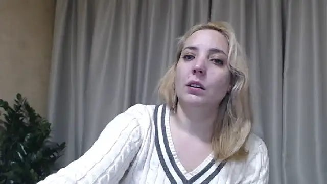 Snapshot of sweetpussy chatting on 02/26/26, 12:16 sweetpussy online show from 02/26/26, 12:16