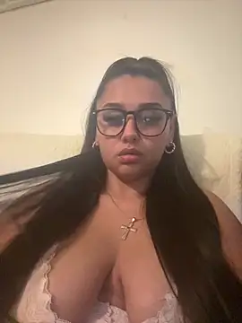 Wild Busty Niyah XX online show from 03/30/26, 07:59