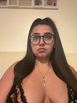 Wild Busty Niyah XX online show from 05/08/26, 09:29
