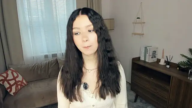 LonaLongsdorf online show from 01/10/26, 09:04