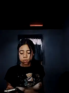 Snapshot of Vaness_hot chatting on 03/11/26, 12:54 Vaness hot online show from 03/11/26, 12:54