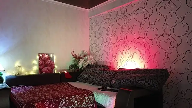 Snapshot of Murinskaya chatting on 12/15/25, 07:41 Murinskaya online show from 12/15/25, 07:41