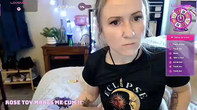 Snapshot of alluringpixie chatting on 02/02/26, 07:02 alluringpixie online show from 02/02/26, 07:02