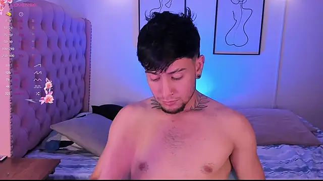 vaalentiino online show from 02/13/26, 02:22