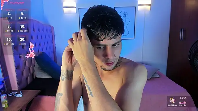 vaalentiino online show from 03/25/26, 04:23