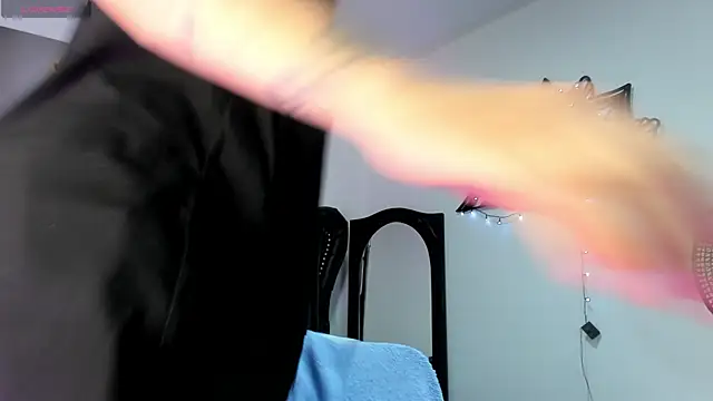 vaalentiino online show from 01/10/26, 06:25