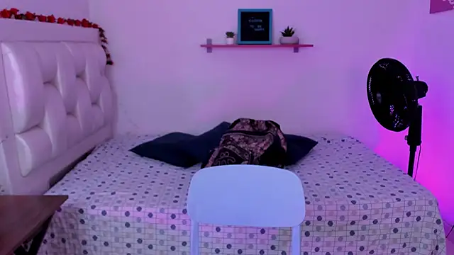 vaalentiino online show from 01/12/26, 10:36