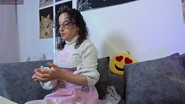 Snapshot of little__ammy chatting on 06/11/26, 11:13 little ammy online show from 06/11/26, 11:13