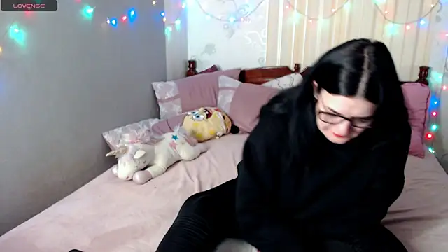 SashaBond online show from 02/15/26, 04:13