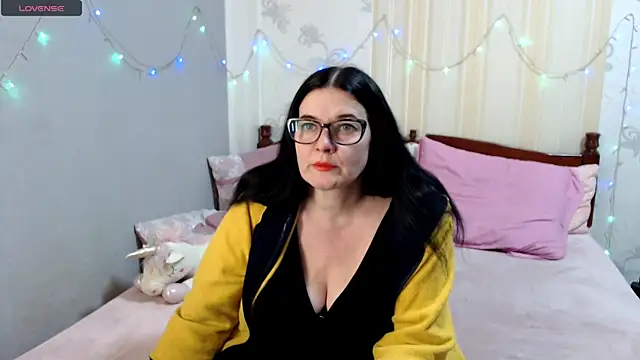 SashaBond online show from 02/16/26, 10:25