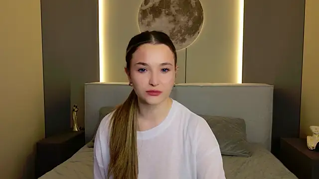 Lina Sinerz online show from 03/02/26, 08:27