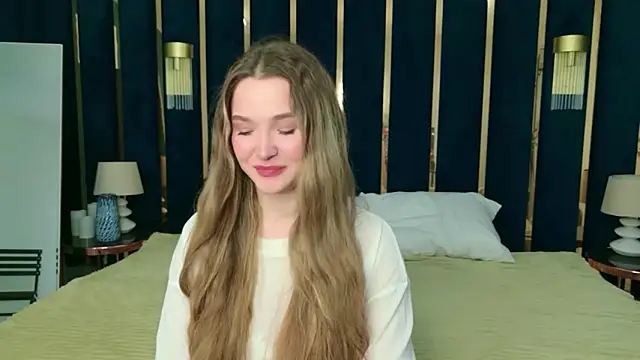 Lina Sinerz online show from 02/11/26, 08:31