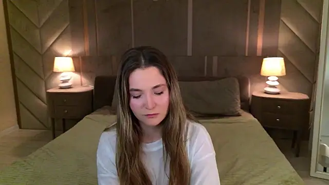 Lina Sinerz online show from 03/10/26, 08:46