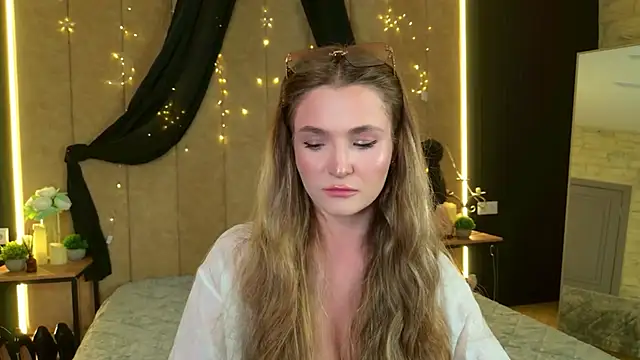 Snapshot of Lina_Sinerz chatting on 06/10/26, 03:24 Lina Sinerz online show from 06/10/26, 03:24