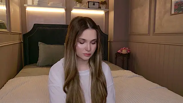 Lina Sinerz online show from 04/11/26, 08:34