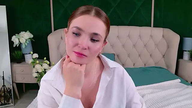 Snapshot of Lina_Sinerz chatting on 06/14/26, 02:24 Lina Sinerz online show from 06/14/26, 02:24