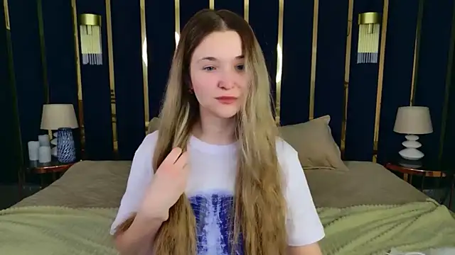 Lina Sinerz online show from 02/19/26, 03:42