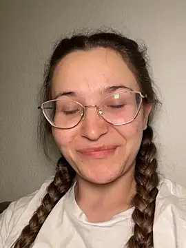 Lina Sinerz online show from 03/19/26, 03:45