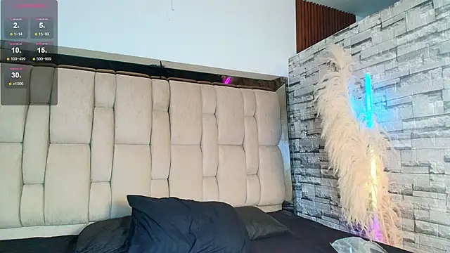 Emma Smith 001 online show from 04/13/26, 07:29