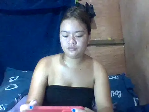 Snapshot of angela_rose20 chatting on 06/01/26, 10:15 angela rose20 online show from 06/01/26, 10:15
