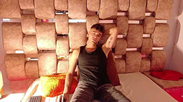 KathyAiden online show from 03/25/26, 07:35