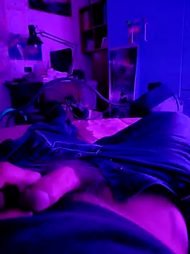 barbone15 online show from 04/15/26, 08:42