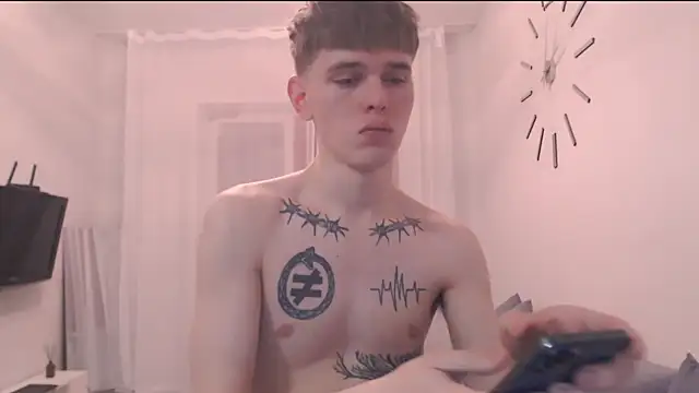 Fredd Xanders online show from 04/15/26, 01:55