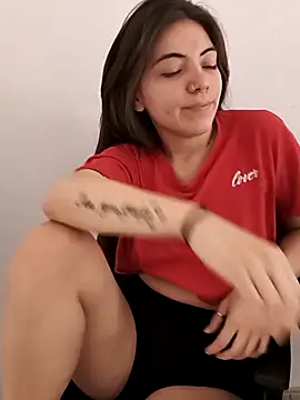 Ceciihot online show from 12/17/25, 02:00