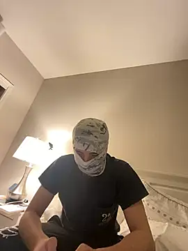 phantom898983 online show from 04/12/26, 07:44