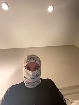 phantom898983 online show from 04/13/26, 08:29