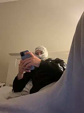 phantom898983 online show from 03/17/26, 07:55