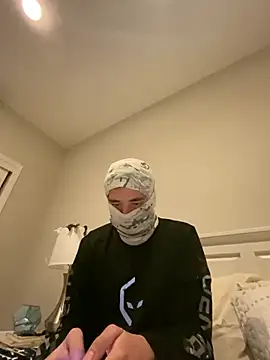 phantom898983 online show from 04/14/26, 07:57