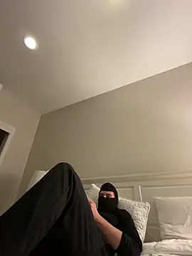 phantom898983 online show from 02/24/26, 07:42