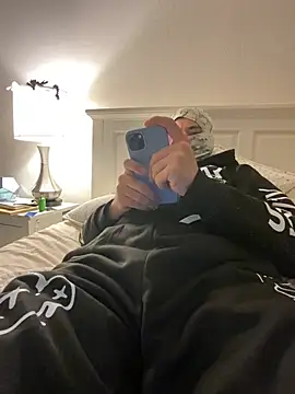 phantom898983 online show from 04/15/26, 06:30