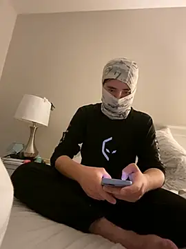 phantom898983 online show from 03/25/26, 08:41