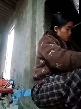 Snapshot of mon-monk chatting on 12/14/25, 12:39 mon-monk online show from 12/14/25, 12:39