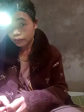 Snapshot of mon-monk chatting on 12/17/25, 01:38 mon-monk online show from 12/17/25, 01:38