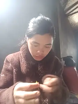 Snapshot of mon-monk chatting on 12/18/25, 02:38 mon-monk online show from 12/18/25, 02:38