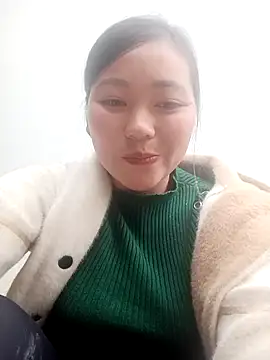 Snapshot of dona77 chatting on 12/05/25, 08:24 dona77 online show from 12/05/25, 08:24