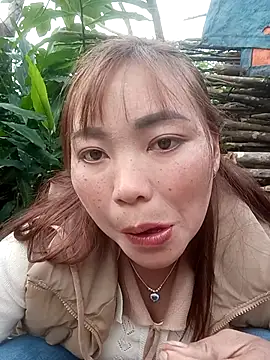 Snapshot of dona77 chatting on 12/17/25, 09:25 dona77 online show from 12/17/25, 09:25