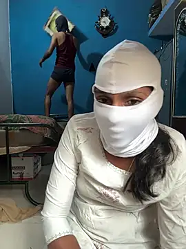 Snapshot of MrX_cbe_tn chatting on 04/06/26, 11:22 MrX cbe tn online show from 04/06/26, 11:22