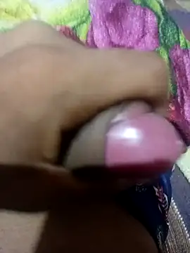 Snapshot of DkSafadoo chatting on 12/17/25, 05:01 DkSafadoo online show from 12/17/25, 05:01