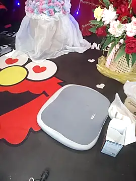 Alone nothing online show from 12/21/25, 10:28