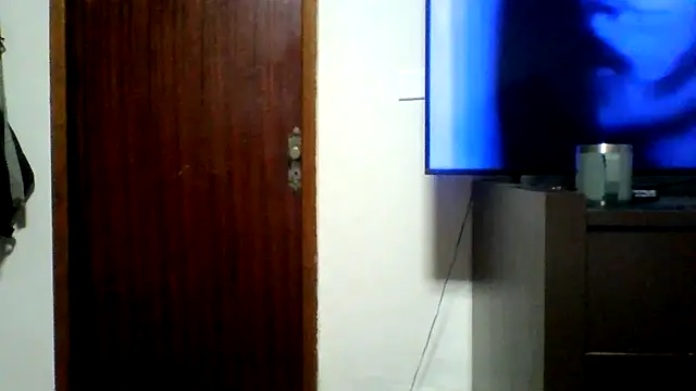 Snapshot of laysfregd2025 chatting on 12/17/25, 02:49 laysfregd2025 online show from 12/17/25, 02:49